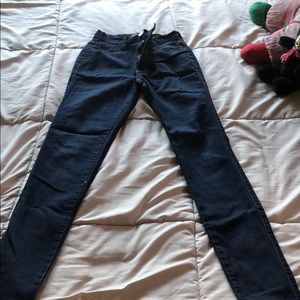 High Waisted Jeans